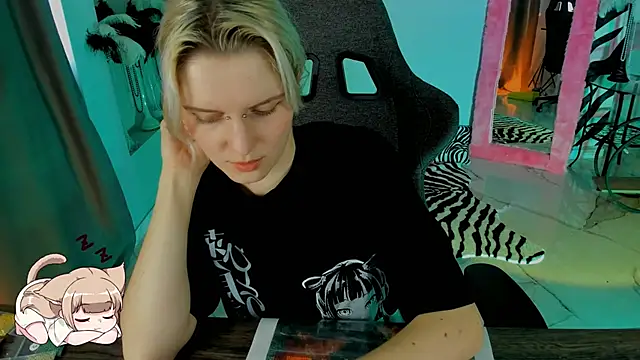 BethanyCloud's cam snapshot