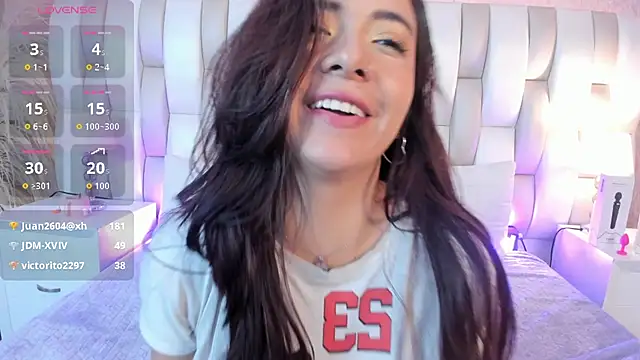 Ari_lynn_'s cam snapshot