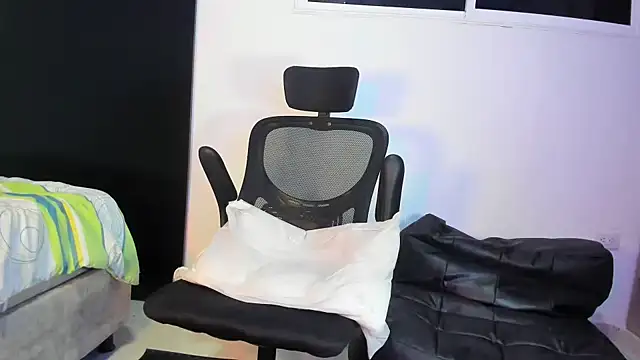 Amberdecolombia's cam snapshot