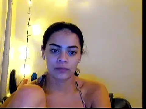 Antonella_Gomez22's cam snapshot