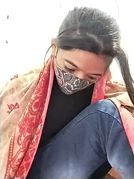 Cute-Naavya live sex cam