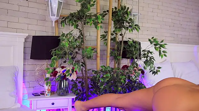 CarlaWhite live sex cam