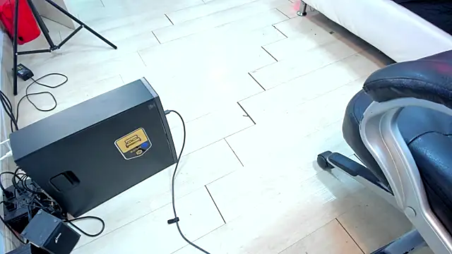 Maximo_Zahir live sex cam