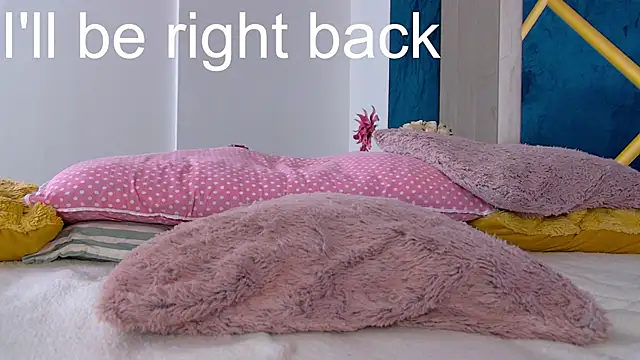 Foxxxy_MILF live sex cam