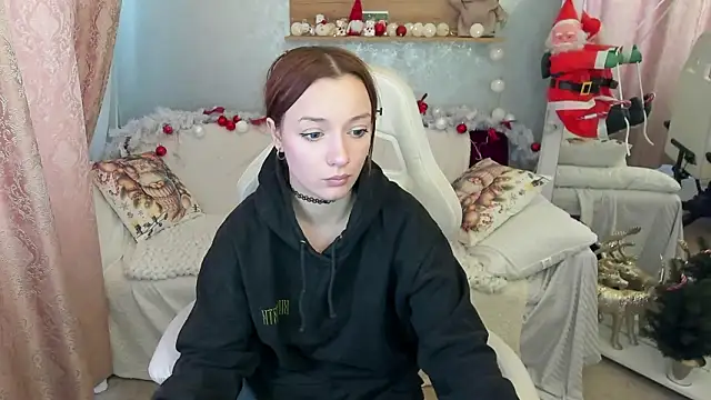 FoxyMayy's cam snapshot