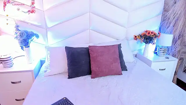 Adara__carter_'s cam snapshot