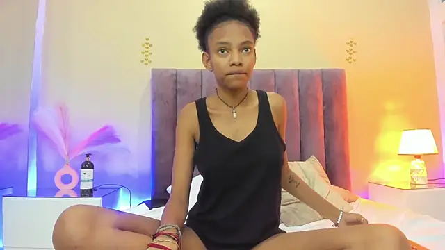 Kiaraa_y_Her_Crazy live sex cam