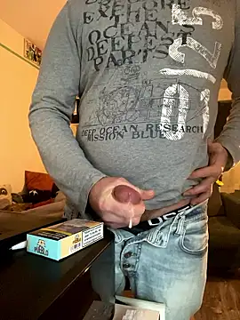 Fuckbuddy36 live sex cam