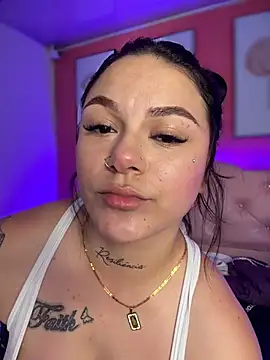 Megaan__More's cam snapshot