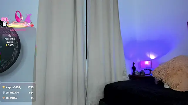 ashly_pnik1's cam snapshot