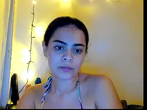 Antonella_Gomez22's cam snapshot