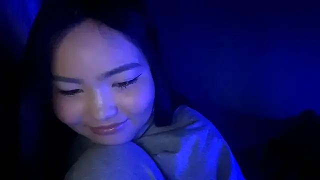 MollyAsian's cam snapshot