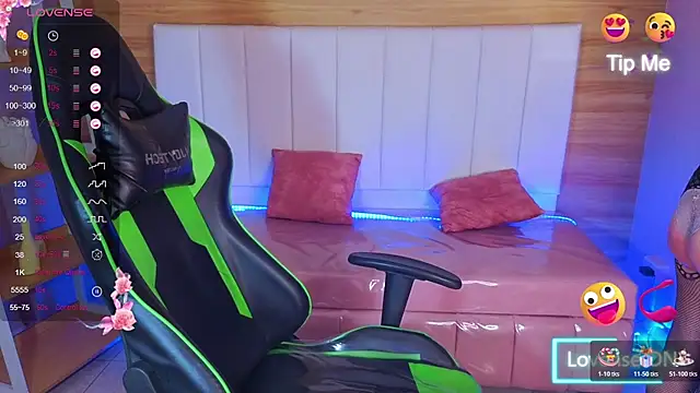 draviana_a_'s cam snapshot