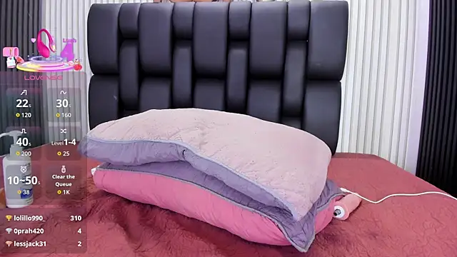 PamelaAnderson_2 live sex cam