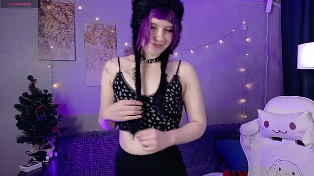 KikiMoor live sex cam