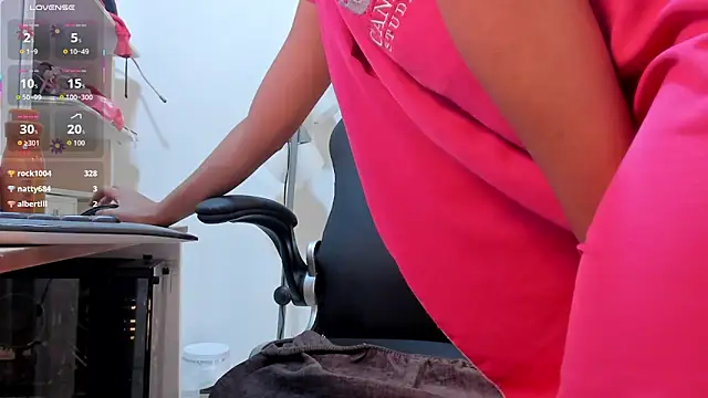 karolebonyy live sex cam