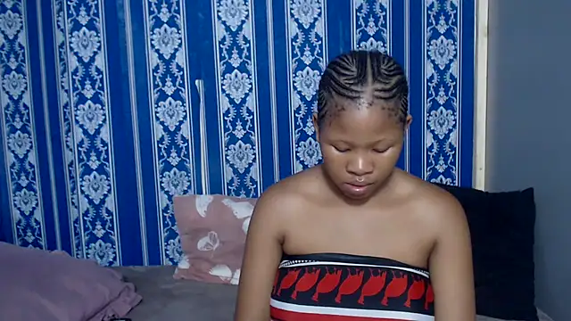 TemptingCloeXx's cam snapshot