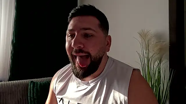 Gold_Alpha_Boy live sex cam