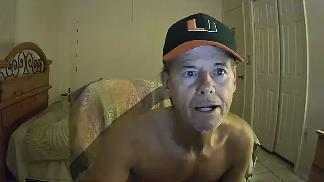 nakeedcowboi65 live sex cam