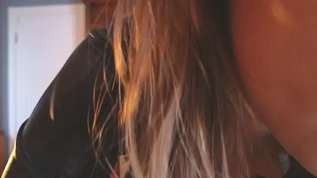 DemiDee live sex cam