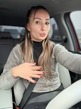 Wonder_Kari's cam snapshot