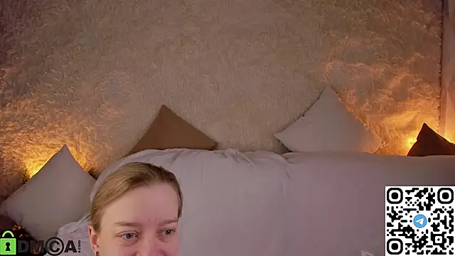 Michelle_Blond's cam snapshot