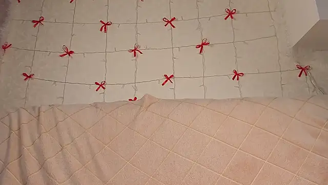 VelvetVine's cam snapshot