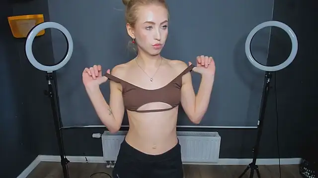 Moon_Silk's cam snapshot