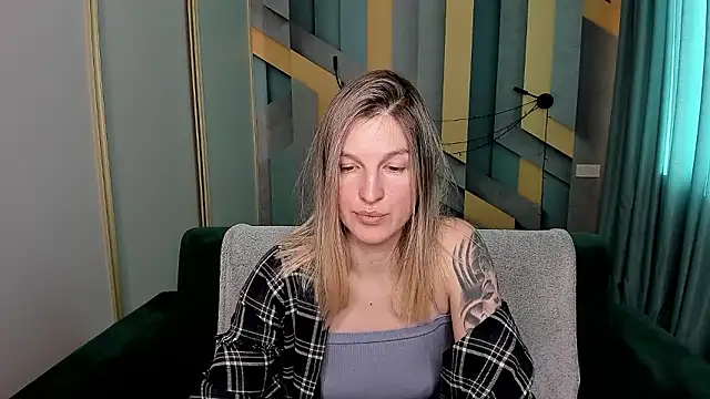 EmilyWalkeri's cam snapshot