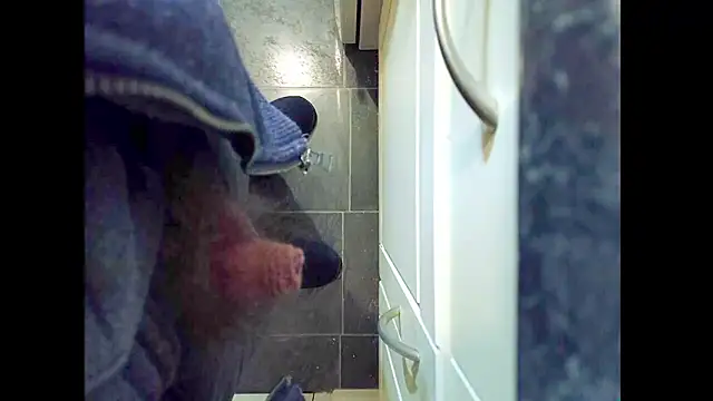 hairyuncut00 live sex cam