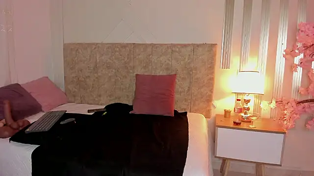 angelinarouse_'s cam snapshot