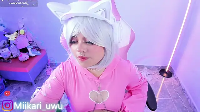 Ahri_Elderwood live sex cam