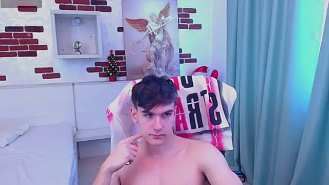 BradyFlint live sex cam