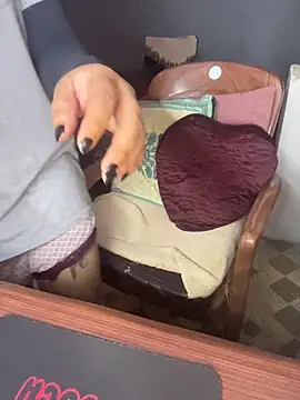 Brown_Beautyz's cam snapshot