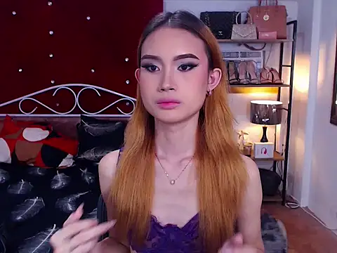 MeatyhorsecockMistress live sex cam