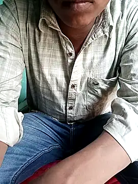 JOHN_IS_LIVE live sex cam