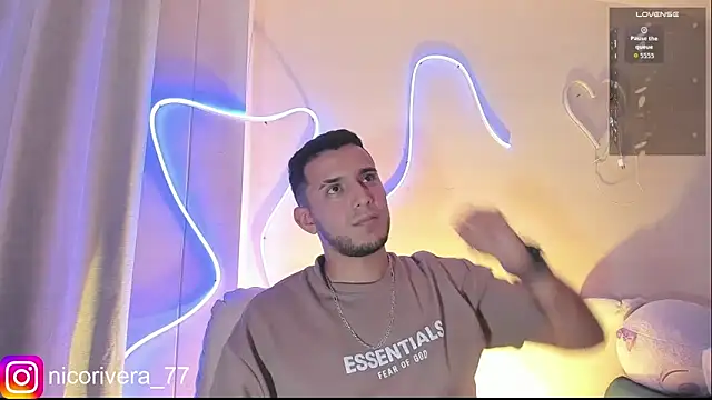 nico_rivera's cam snapshot