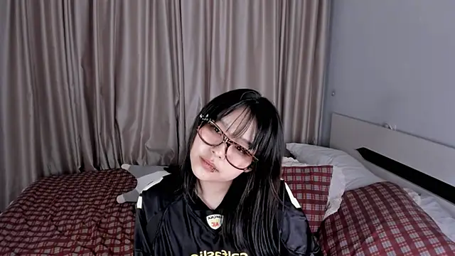 hee_young11 live sex cam