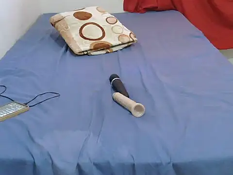 slut-Nana's cam snapshot