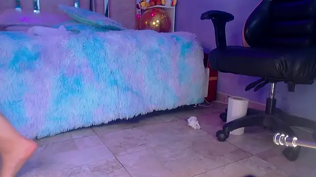 ValentinaGames live sex cam