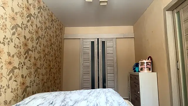 ElsieKuhlmann's cam snapshot