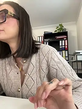 Hii_Lolla live sex cam