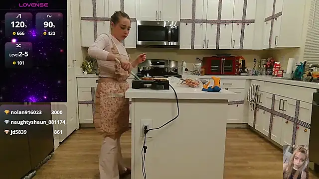 Blondiewithanass's cam snapshot