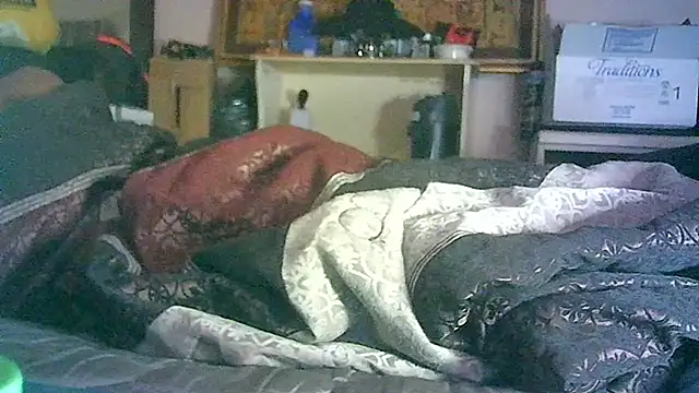 ON3YOULLN3VER_FIR3's cam snapshot