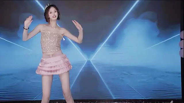 XOXO_2026's cam snapshot