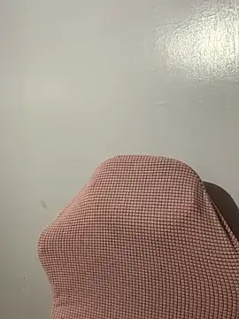 _BellaHotty_'s cam snapshot