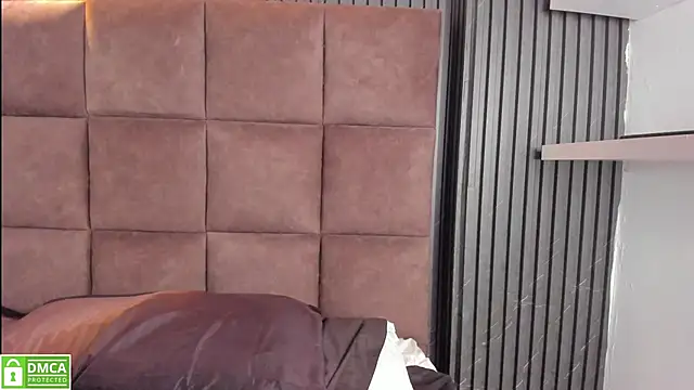 Sussy_Vixen's cam snapshot