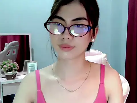 Ur_hottestdella live sex cam