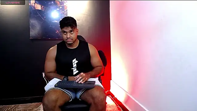 Big_furry_bear13's cam snapshot