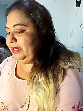 curvy_diva_'s cam snapshot